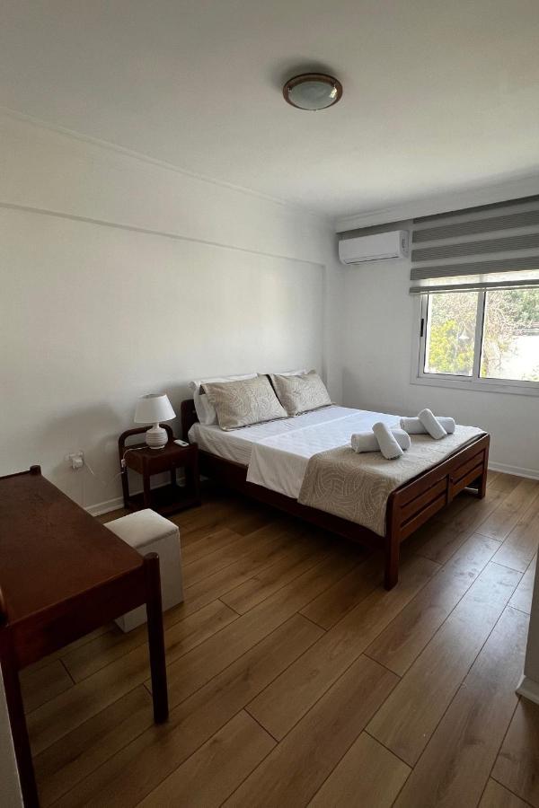 Stylish 3 Bedroom Apartment In Kerínia Kültér fotó