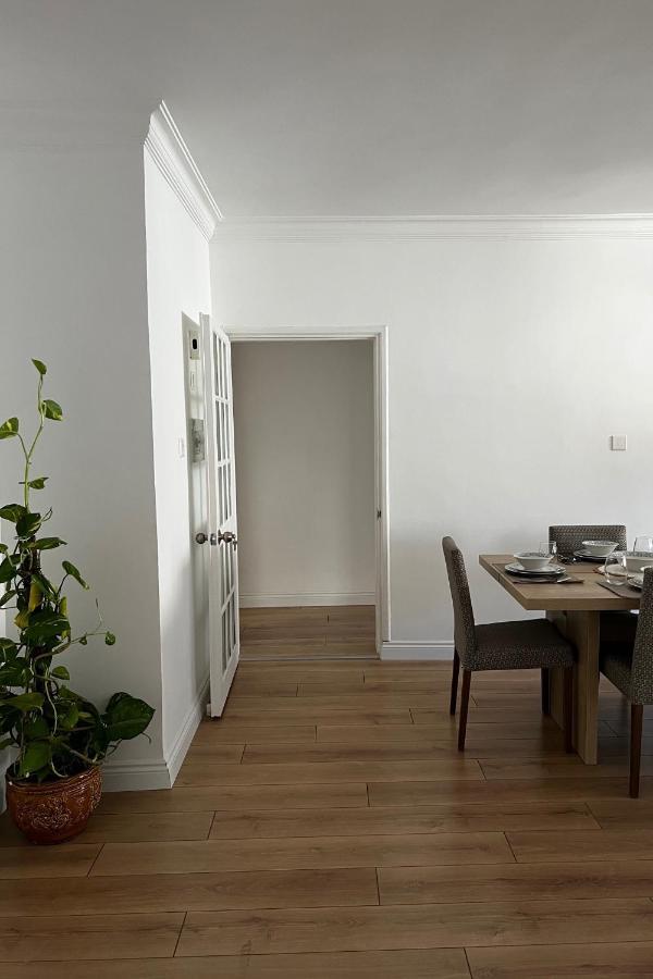 Stylish 3 Bedroom Apartment In Kerínia Kültér fotó