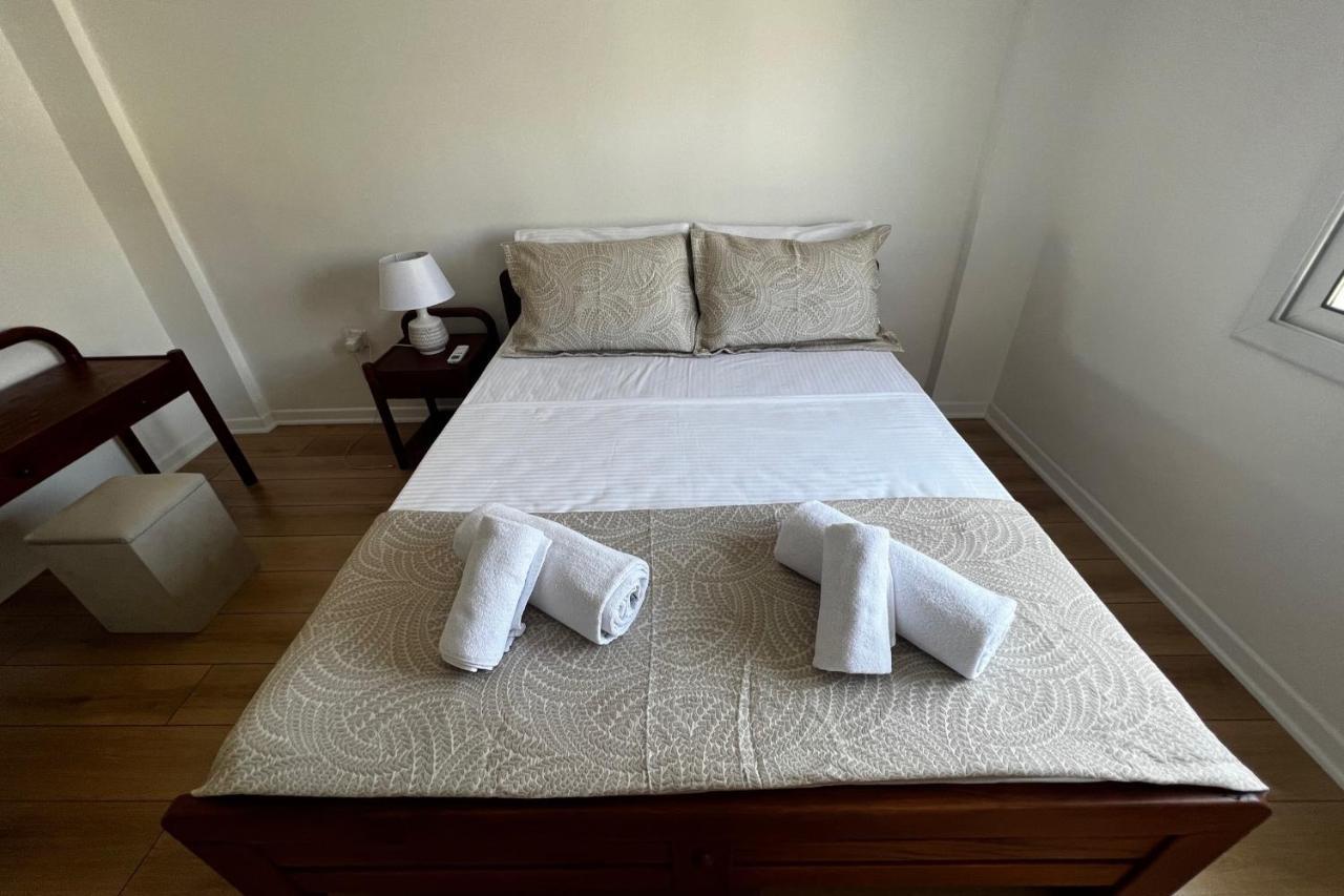 Stylish 3 Bedroom Apartment In Kerínia Kültér fotó