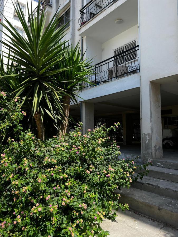 Stylish 3 Bedroom Apartment In Kerínia Kültér fotó